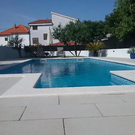 Gorgeous Seaside In With Swimming Pool Villa *