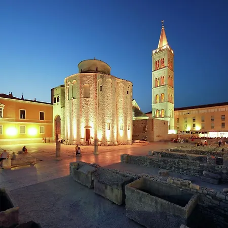 Seaside In With Swimming Pool Zadar