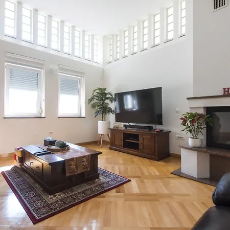 Seaside In With Swimming Pool Villa Zadar