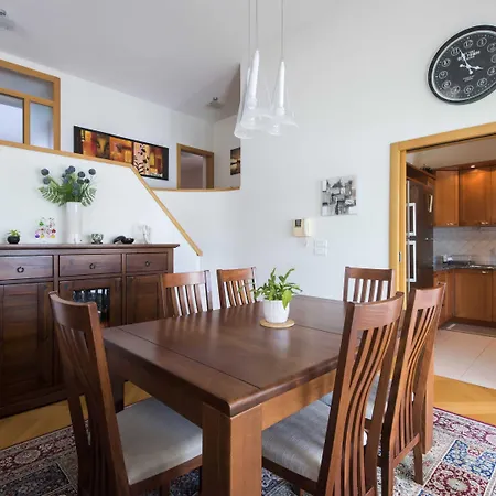 Villa Seaside In With Swimming Pool Zadar