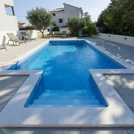 Gorgeous Seaside In With Swimming Pool Villa
