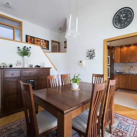 Villa Seaside In With Swimming Pool Zadar