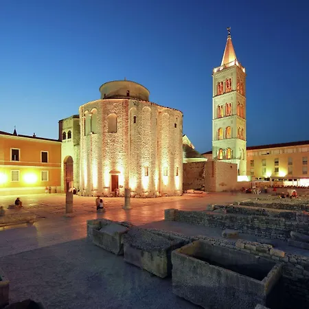 Seaside In With Swimming Pool Villa *