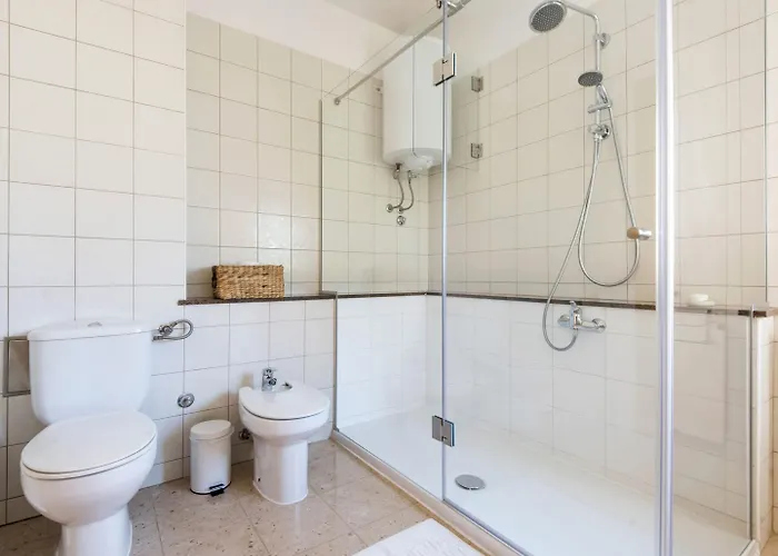 Seaside In With Swimming Pool * זאדאר